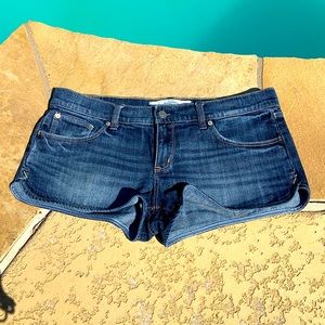 Abercrombie & Fitch low rise shorty shorts 10